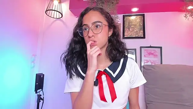 Alana_Martinez_