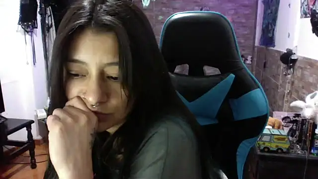AngelaQueen_
