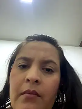 Anyhot_latina
