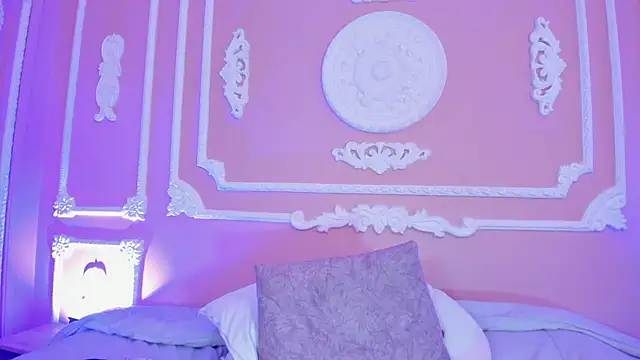ArianaReynoldss