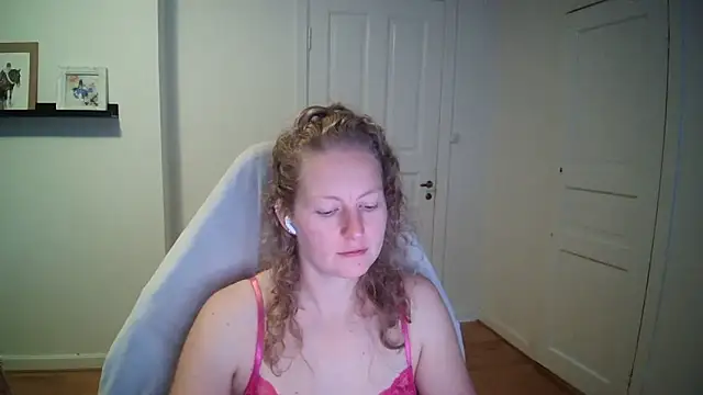 Girlnina-1995
