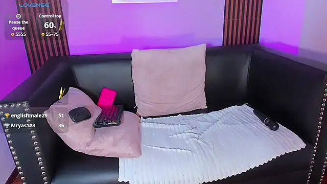 Nahiajhonson_