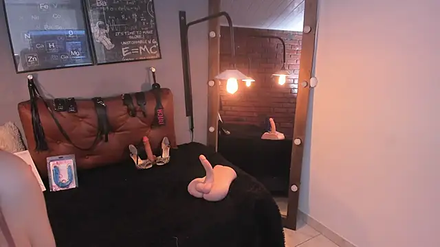 Samantha_mature56