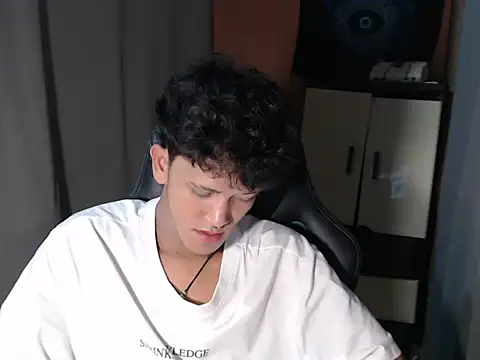 hugekenbigcock