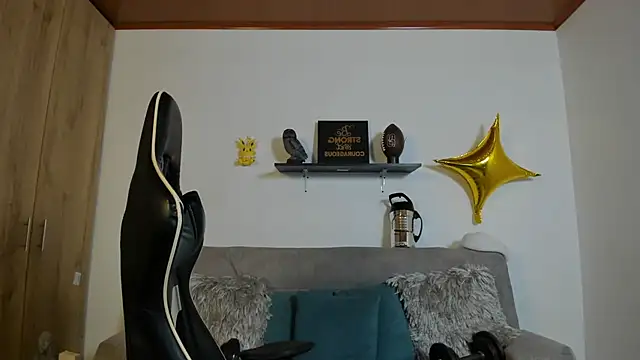 julian_wallace