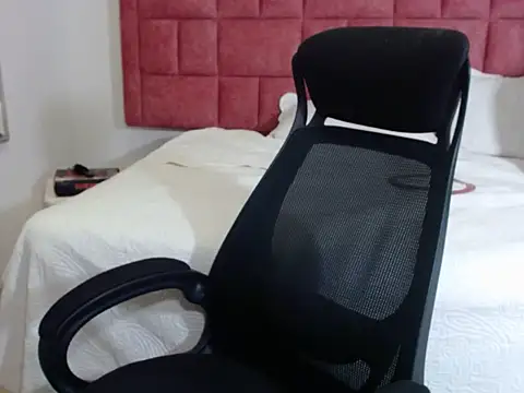 sweetsubmisaxox