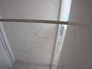 voyeurcam-casa-salsa-bathroom-9