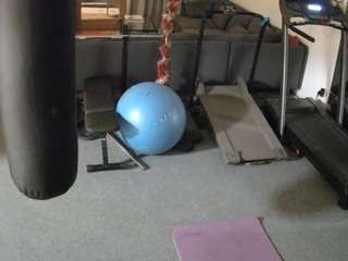 voyeurcam-julmodels-living-6