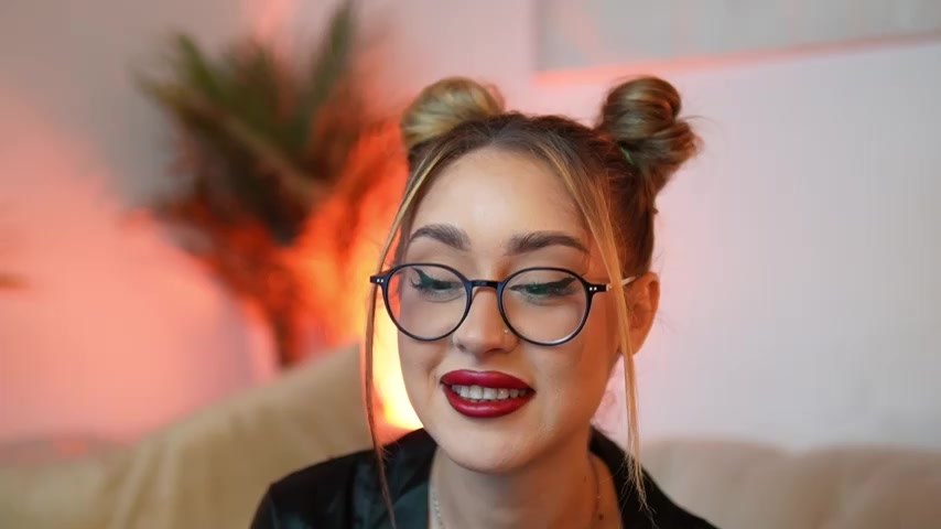 AileenKiss live screenshot 2025-10-26 19:53:51