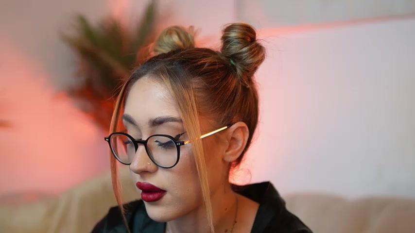 AileenKiss latest screenshot