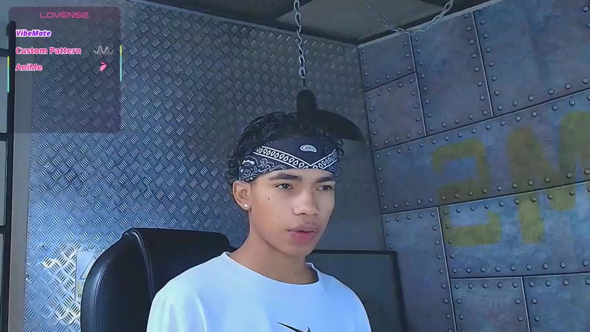 AlanCutee live screenshot 2025-09-30 12:13:29