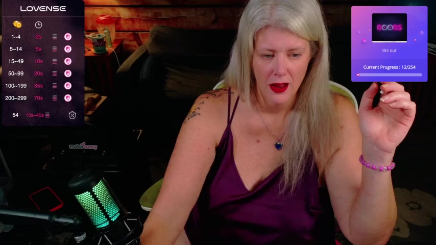 AliceHarlot live screenshot 2025-10-08 03:49:27