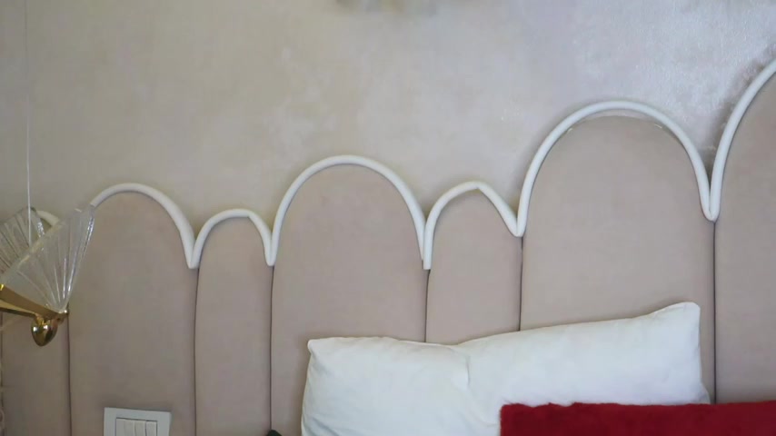 Alice_Voss live screenshot 2025-09-30 08:21:10