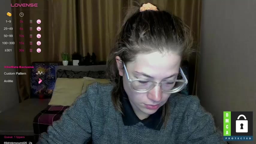 Alicia_redfollow live screenshot 2025-09-30 15:39:00