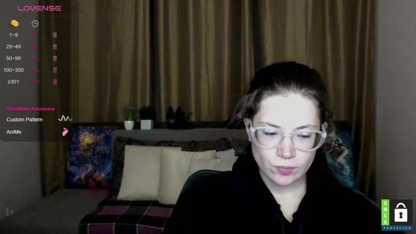 Alicia_redfollow live screenshot 2025-10-07 16:14:58