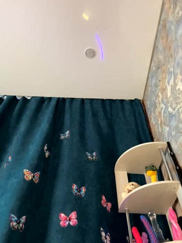 Alina_Vibe_Me live screenshot 2025-08-24 05:33:05