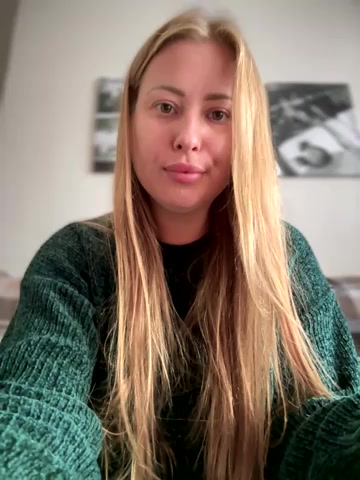 AlisaWhite live screenshot 2025-09-30 15:52:39