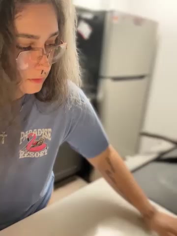 Alix_Valentine live screenshot 2025-09-23 02:20:00