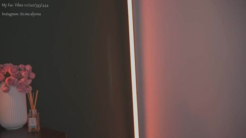 AlyonaX live screenshot 2025-08-18 00:18:53