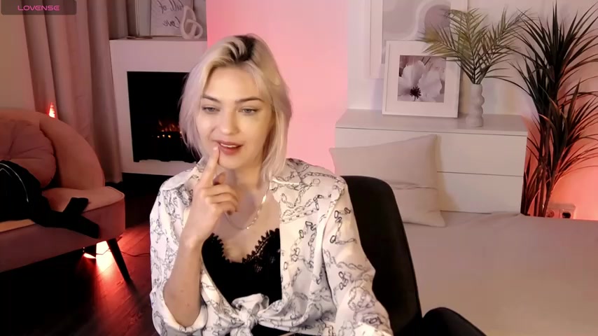 AlysiaSun live screenshot 2025-09-29 19:25:53