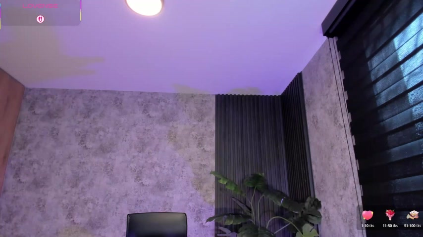 AmyWalker_ live screenshot 2025-10-01 13:36:13