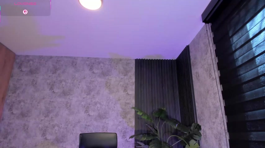 AmyWalker_ live screenshot 2025-10-01 13:37:06