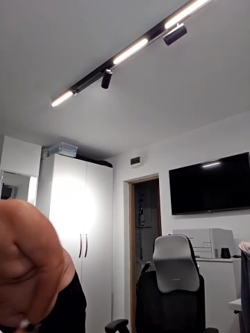 Andrew1900529 live screenshot 2025-10-26 19:52:16