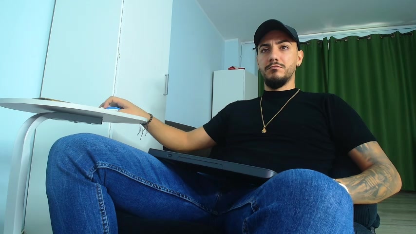 AndrewBanner live screenshot 2025-09-30 08:37:42