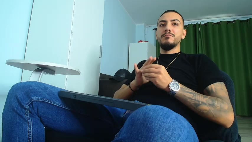 AndrewBanner live screenshot 2025-09-30 12:08:24