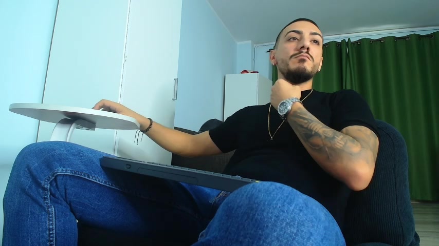 AndrewBanner live screenshot 2025-09-30 12:11:09