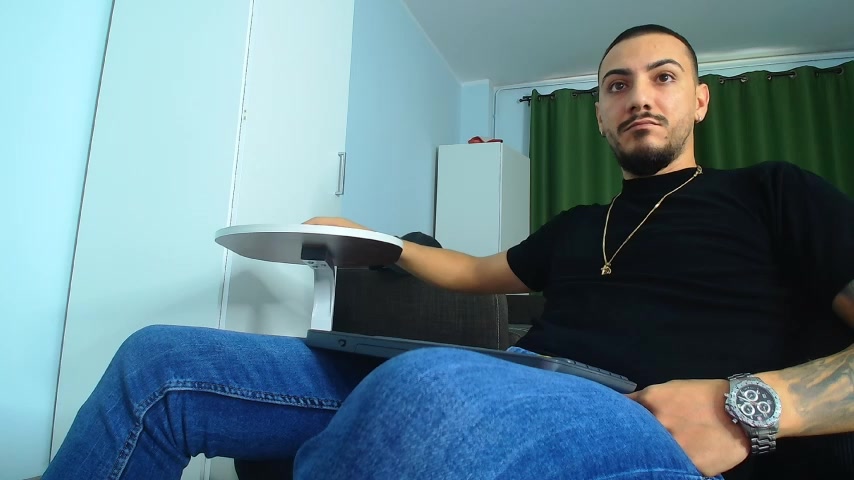 AndrewBanner live screenshot 2025-09-30 12:22:57