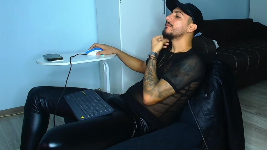 AndrewBanner live screenshot 2025-10-06 07:34:33