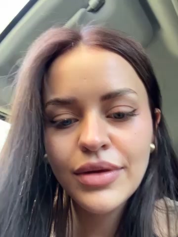 AngelinaTeller live screenshot 2025-10-01 05:52:53