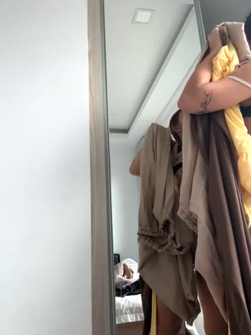 AngelinaTeller live screenshot 2025-11-10 02:17:51