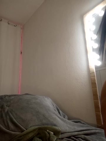 Annie______ live screenshot 2025-09-21 05:07:57