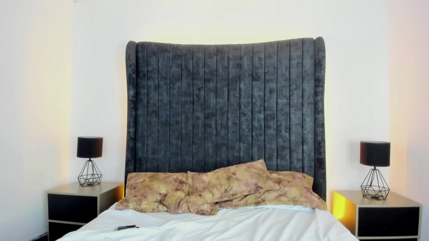 AnnyCherry_ live screenshot 2025-09-30 22:04:37