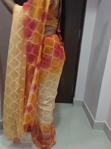 Anu__Reddy live screenshot 2025-09-29 17:10:00