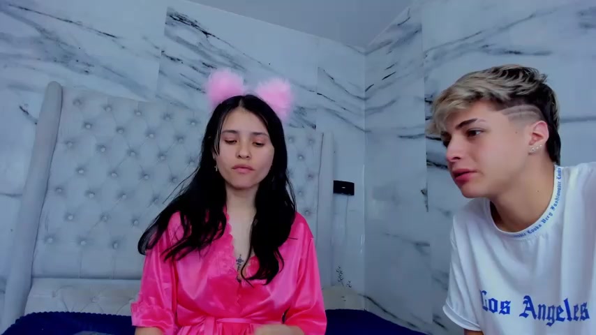 Ari_and_Storm live screenshot 2025-10-01 20:37:10