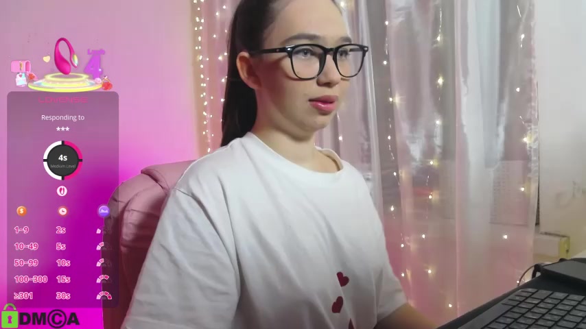 Arianahot777 live screenshot 2025-09-28 22:32:20