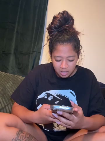 AshleyLoveee live screenshot 2025-11-18 03:04:01