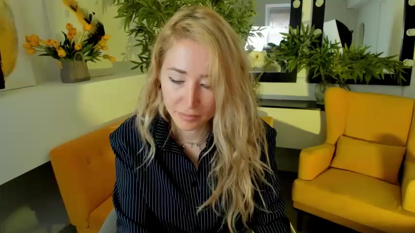 AstraMonroe live screenshot 2025-09-29 06:21:16