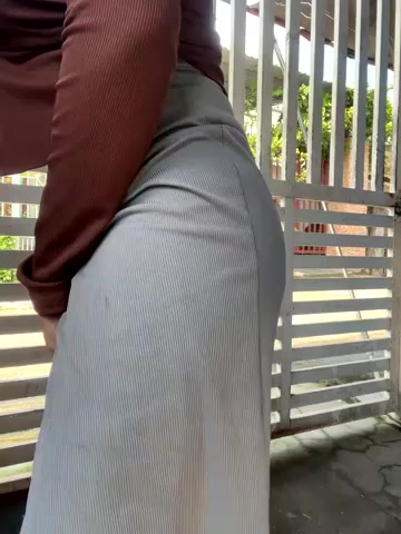 BigAssBee live screenshot 2025-10-02 02:02:01