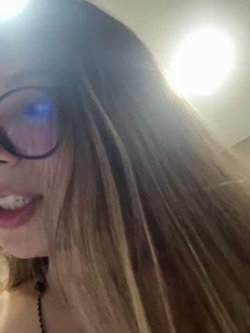Caitlin_Cat live screenshot 2025-10-06 07:07:45