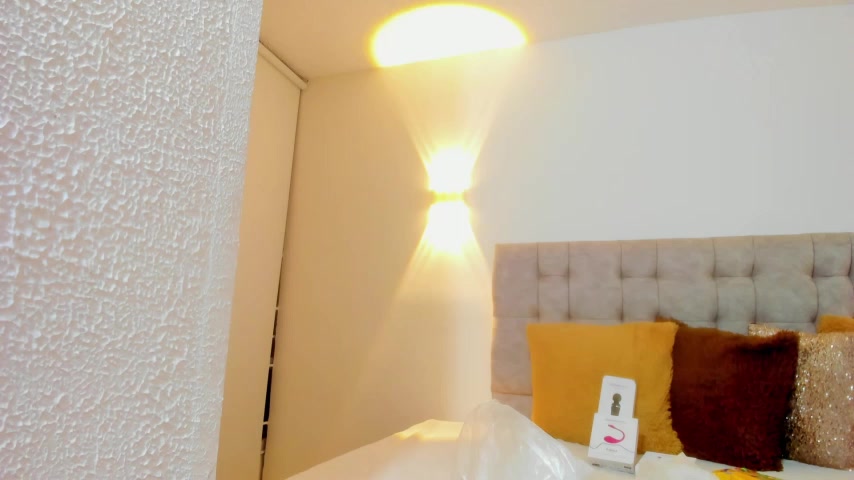 Carolina_hernandez22 live screenshot 2025-09-30 01:03:33