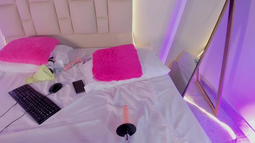 Celeste_Beckhan live screenshot 2025-09-22 10:17:08