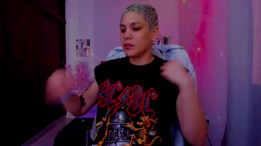 Charlee_pink live screenshot 2025-09-29 19:29:11