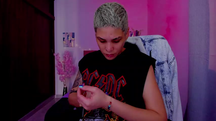 Charlee_pink live screenshot 2025-09-29 19:30:04