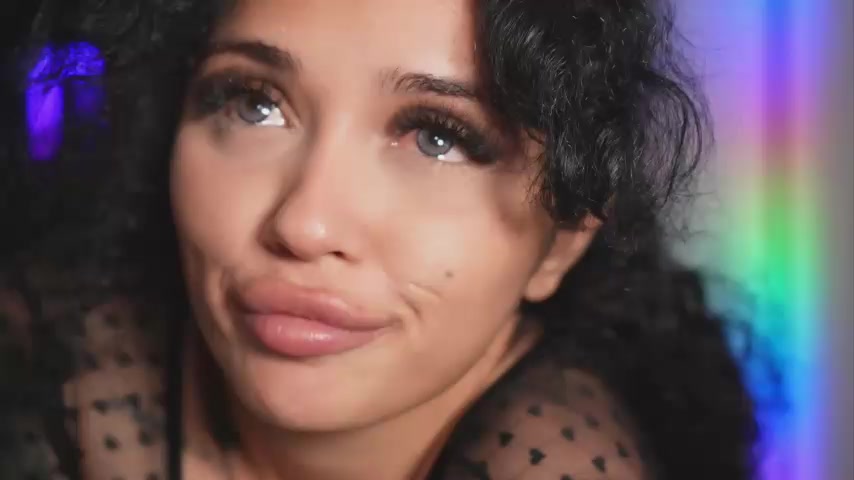 ChloeJoyce live screenshot 2025-09-23 08:03:27