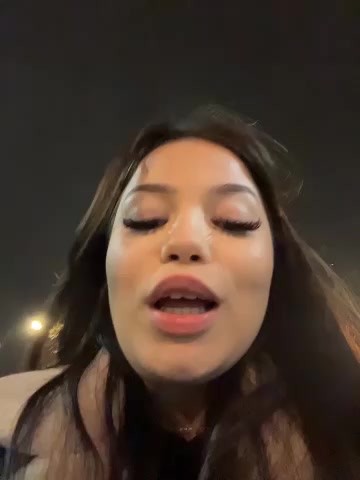 Chloe__Moon live screenshot 2025-10-26 19:06:19
