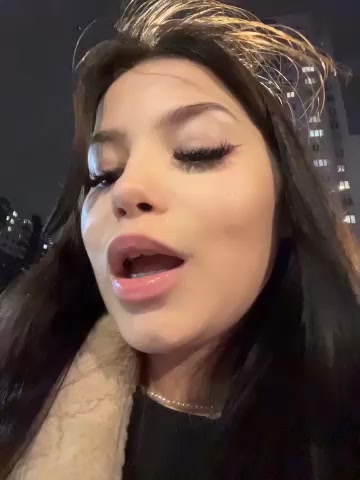 Chloe__Moon live screenshot 2025-10-26 19:07:04